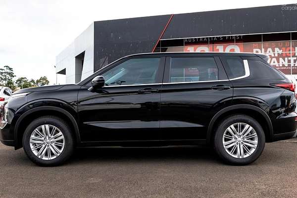 2024 Mitsubishi Outlander ES ZM 2WD