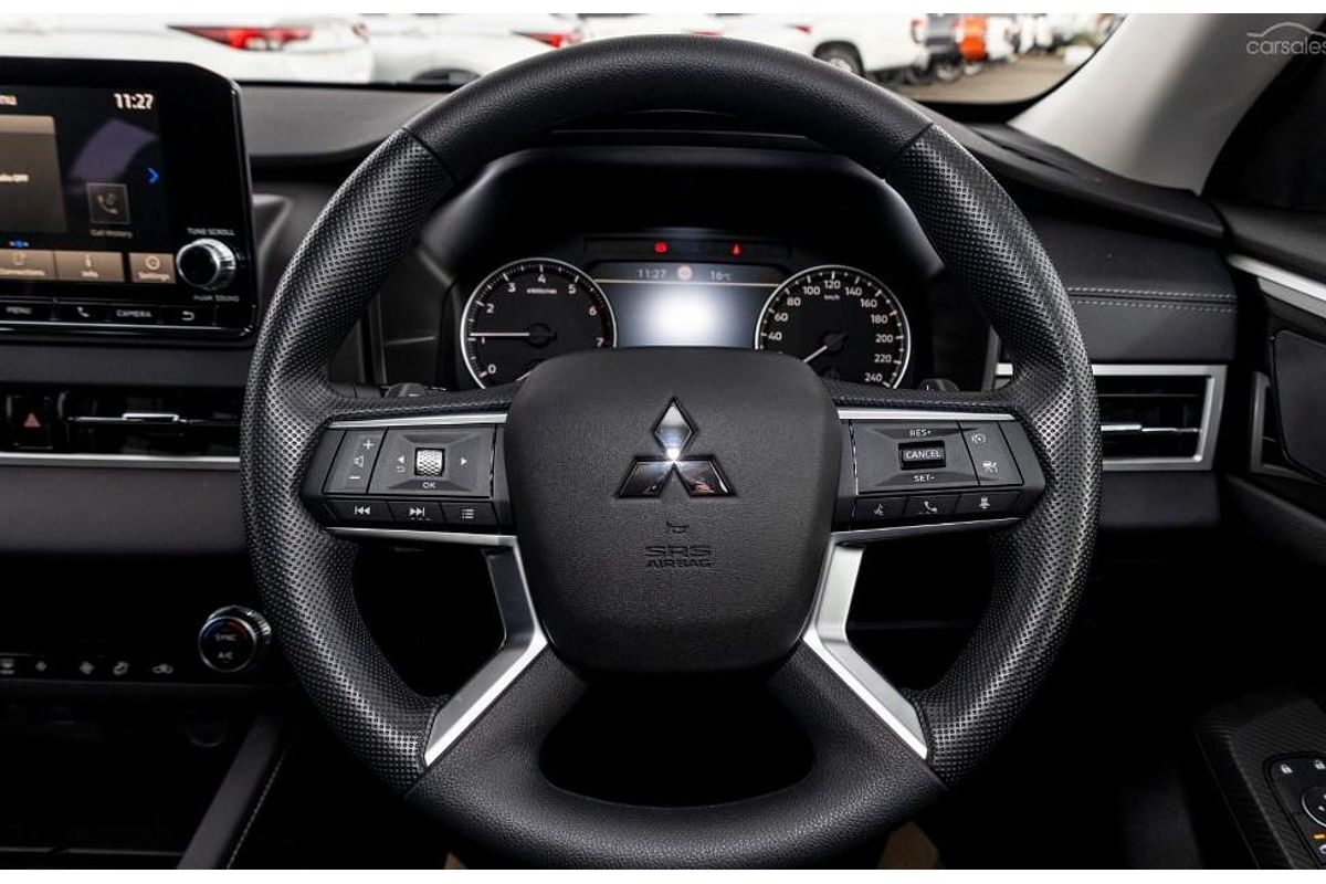 2024 Mitsubishi Outlander ES ZM 2WD