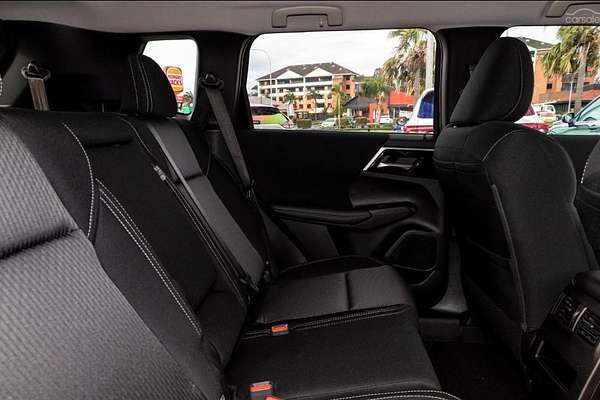 2024 Mitsubishi Outlander ES ZM 2WD