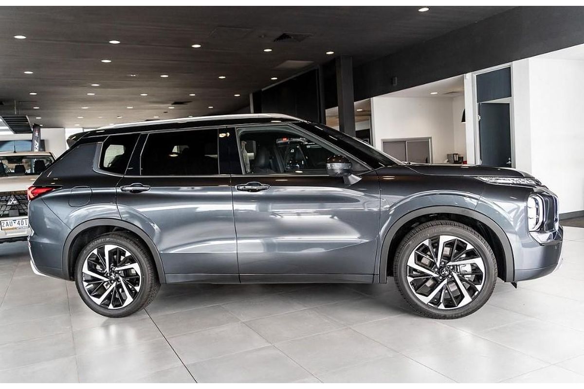 2024 Mitsubishi Outlander Exceed ZM AWD