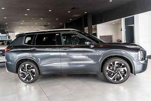 2024 Mitsubishi Outlander Exceed ZM AWD