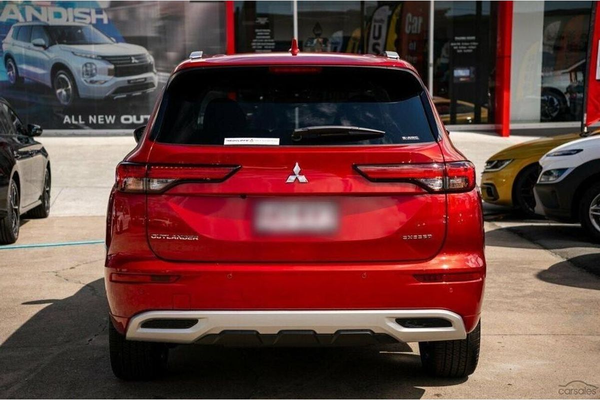 2024 Mitsubishi Outlander Exceed ZM AWD