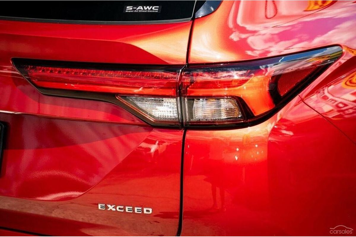 2024 Mitsubishi Outlander Exceed ZM AWD