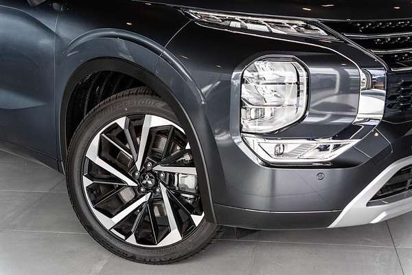 2024 Mitsubishi Outlander Exceed ZM AWD