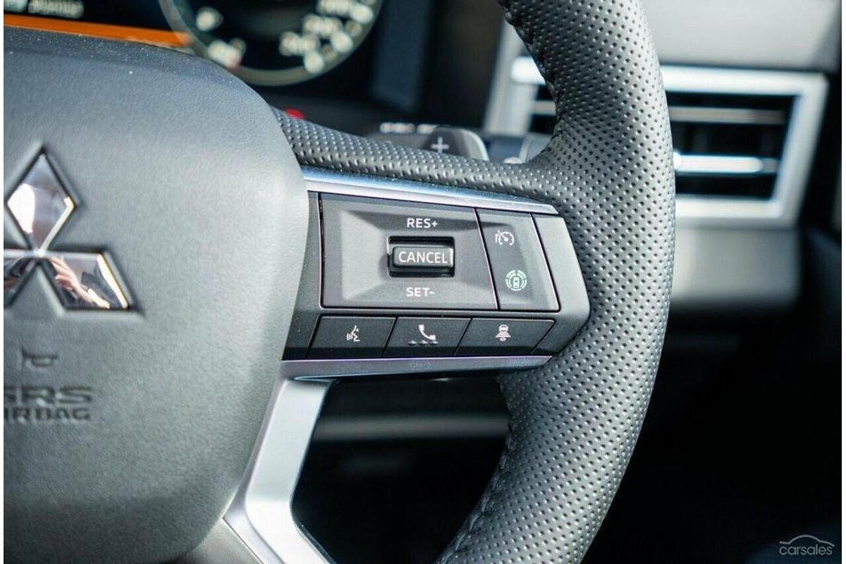 2024 Mitsubishi Outlander Exceed ZM AWD