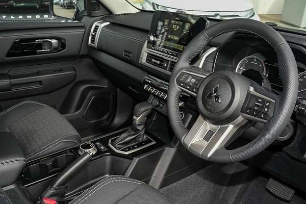 2024 Mitsubishi Triton GLS MV 4X4