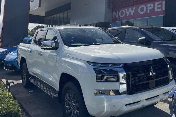 2023 Mitsubishi Triton GLS MR 4X4