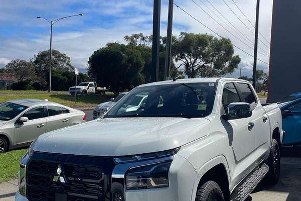 2023 Mitsubishi Triton GLS MR 4X4