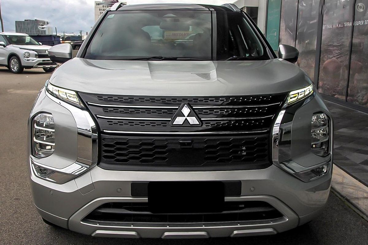 2024 Mitsubishi Outlander Exceed Tourer ZM