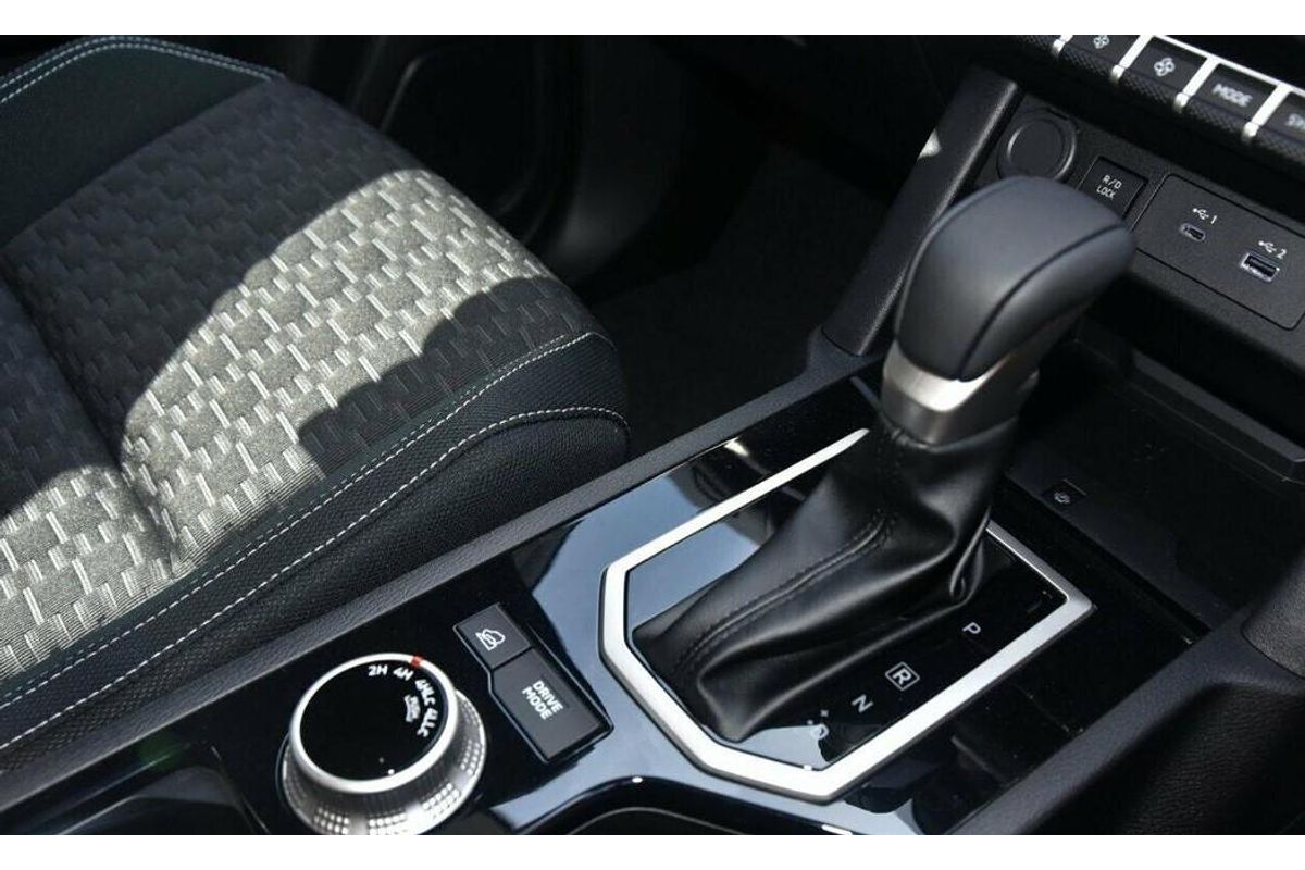 2024 Mitsubishi Triton GLS MV 4X4