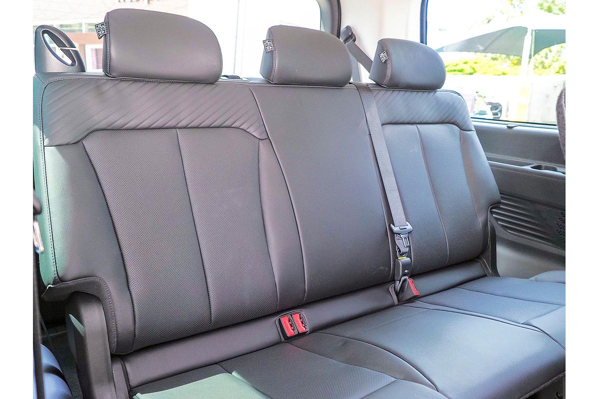 2024 Hyundai STARIA Highlander US4.V3