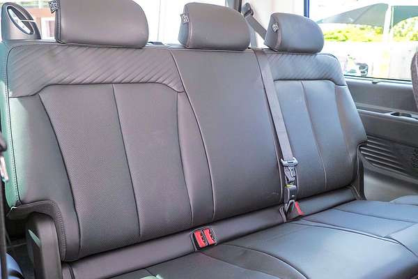 2024 Hyundai STARIA Highlander US4.V3