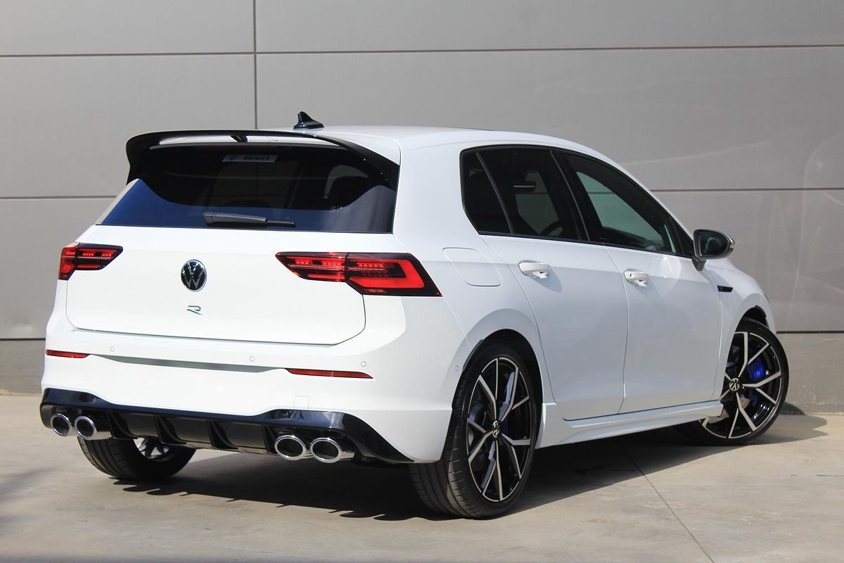 2024 Volkswagen Golf R 8