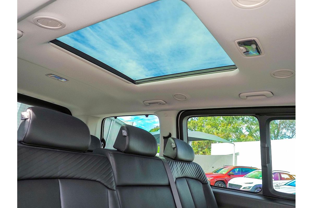 2024 Hyundai STARIA Highlander US4.V3