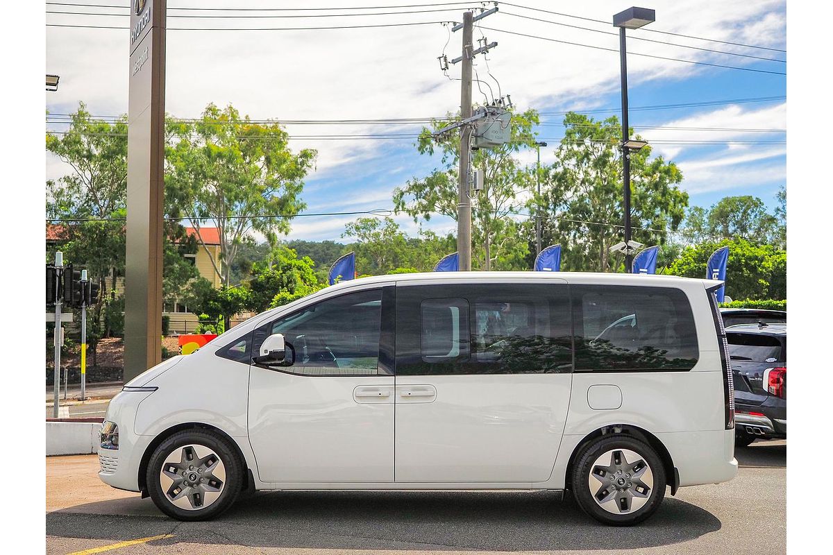 2024 Hyundai STARIA Highlander US4.V3