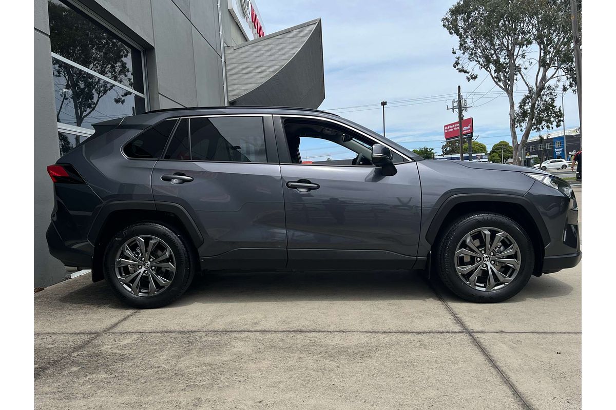 2022 Toyota RAV4 GXL MXAA52R