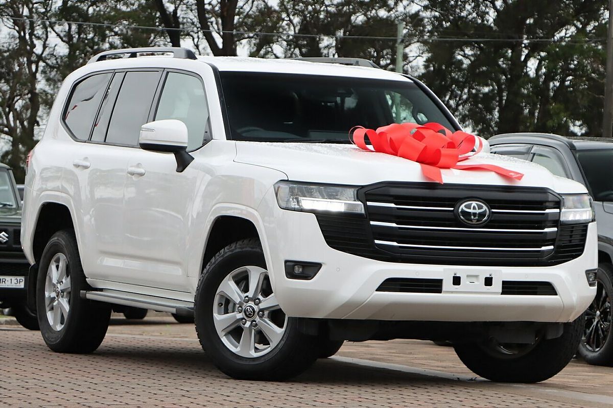2023 Toyota Landcruiser GXL FJA300R