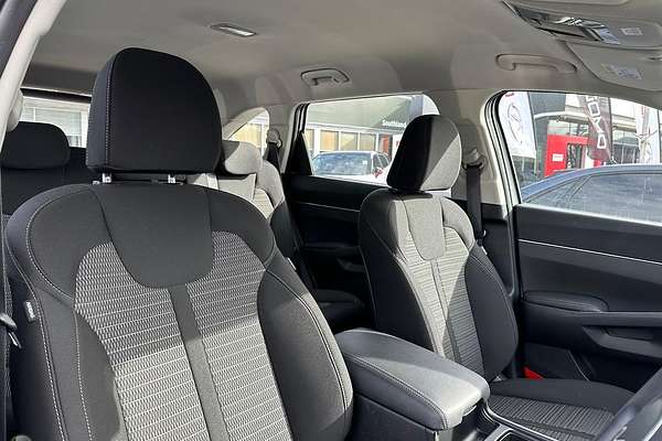 2022 Kia Sorento S MQ4