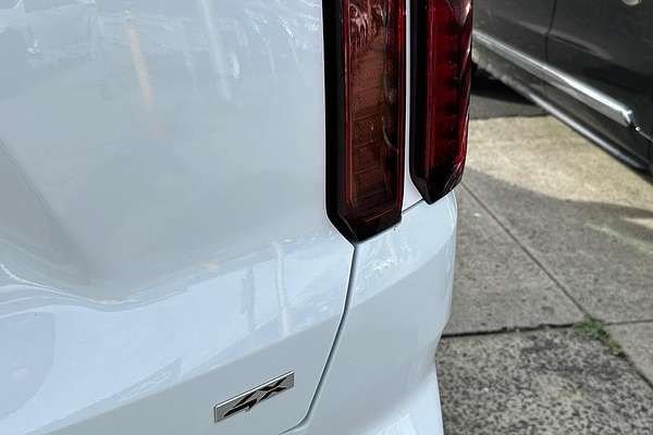 2022 Kia Sorento S MQ4