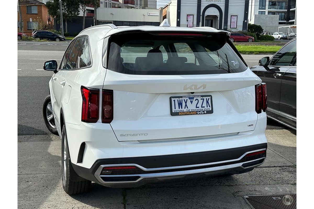2022 Kia Sorento S MQ4