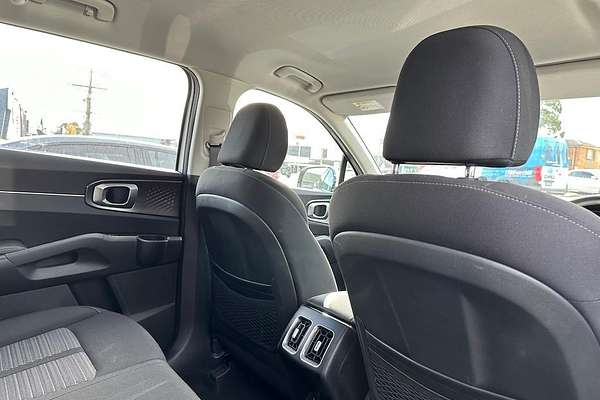 2022 Kia Sorento S MQ4