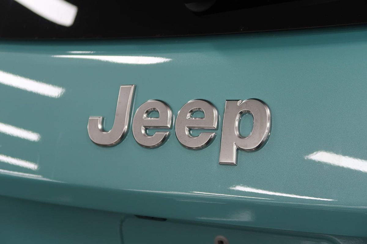 2024 Jeep Avenger Summit JJ