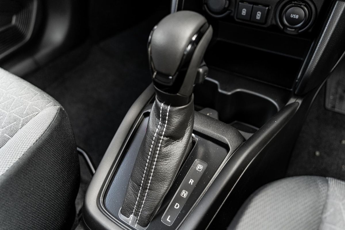 2024 Suzuki Swift Hybrid Plus UZ