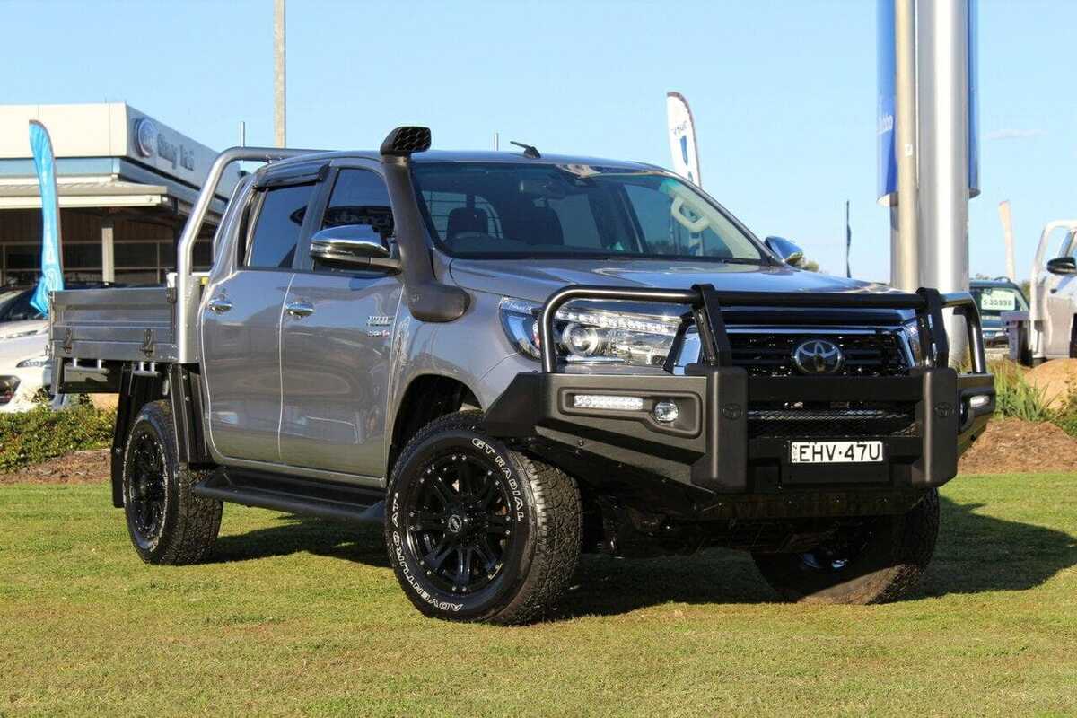 2019 Toyota HILUX SR5 GUN126R