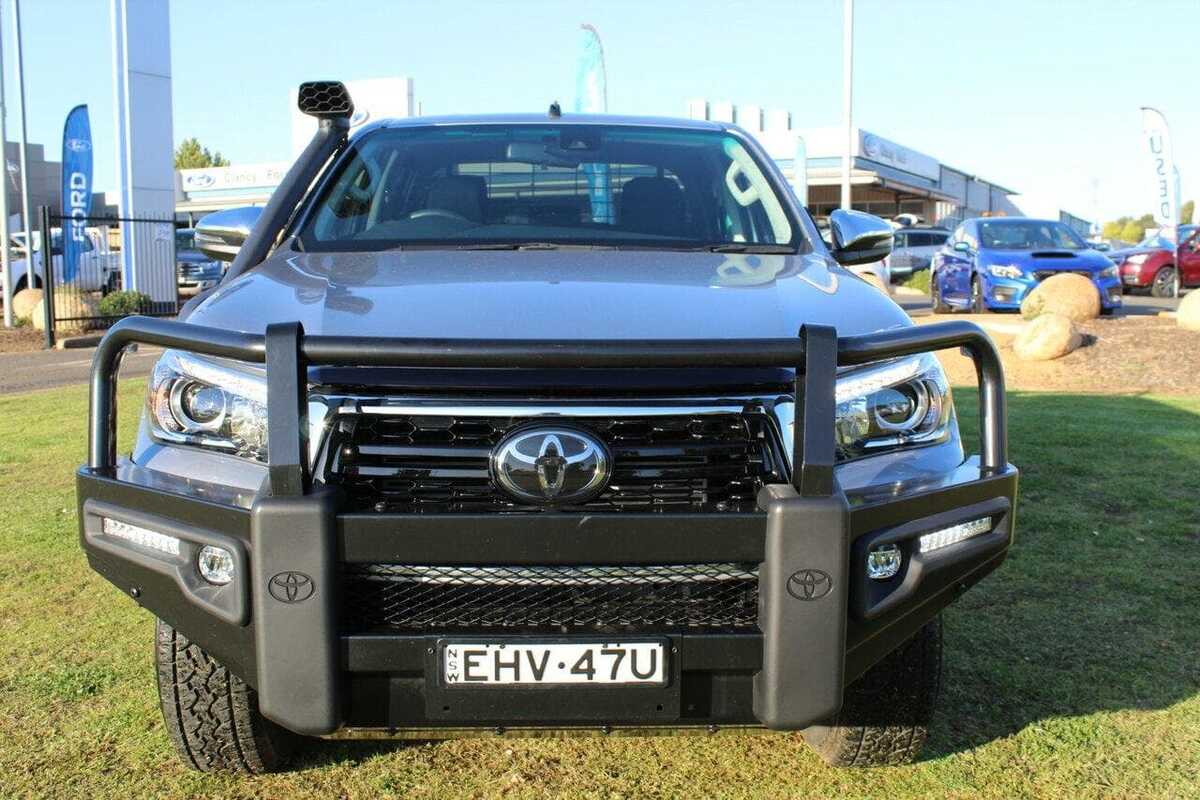 2019 Toyota HILUX SR5 GUN126R