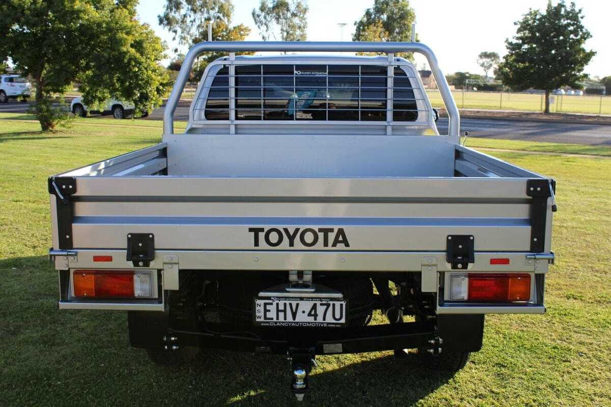 2019 Toyota HILUX SR5 GUN126R
