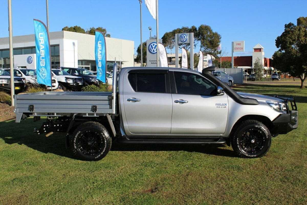 2019 Toyota HILUX SR5 GUN126R