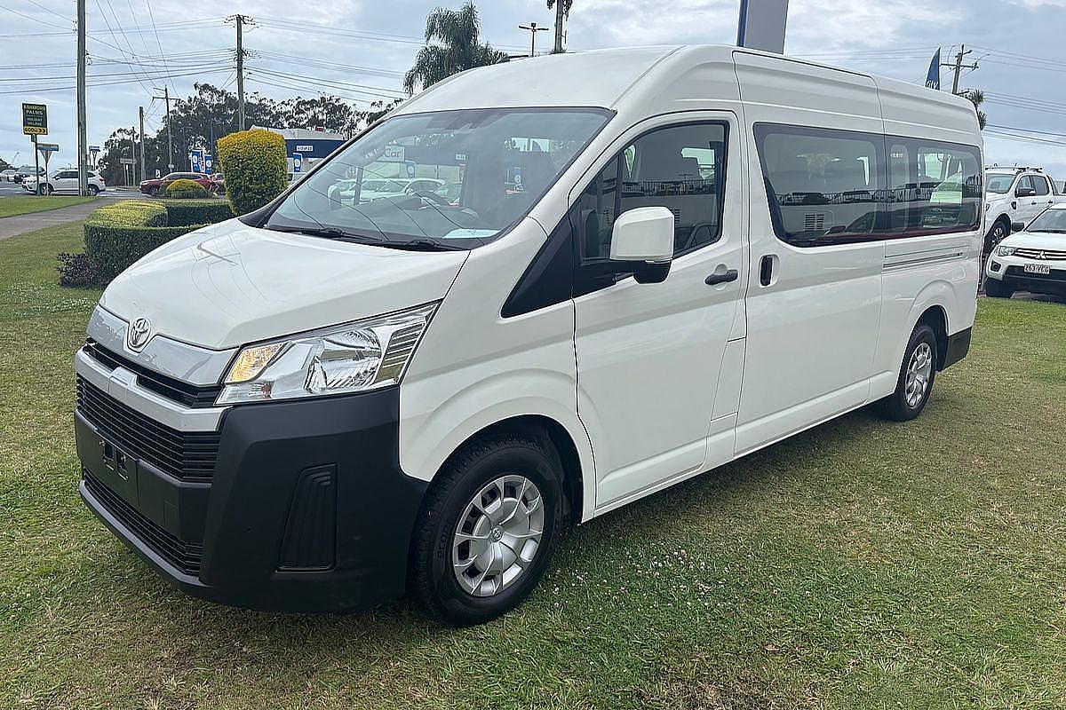 2020 Toyota Hiace Commuter GDH322R