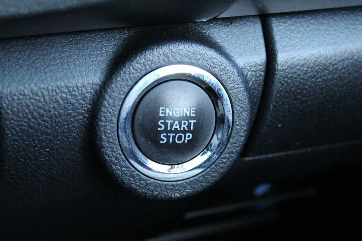 2019 Toyota HILUX SR5 GUN126R