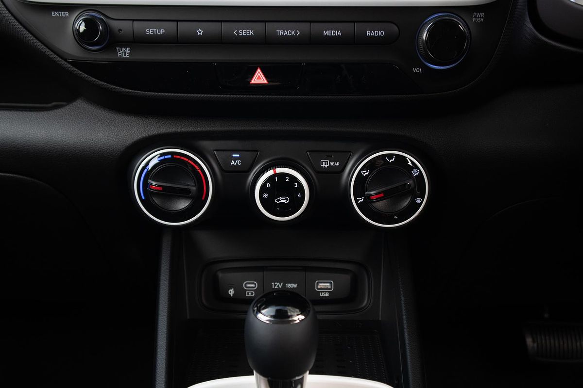 2024 Hyundai Venue Active QX.V5