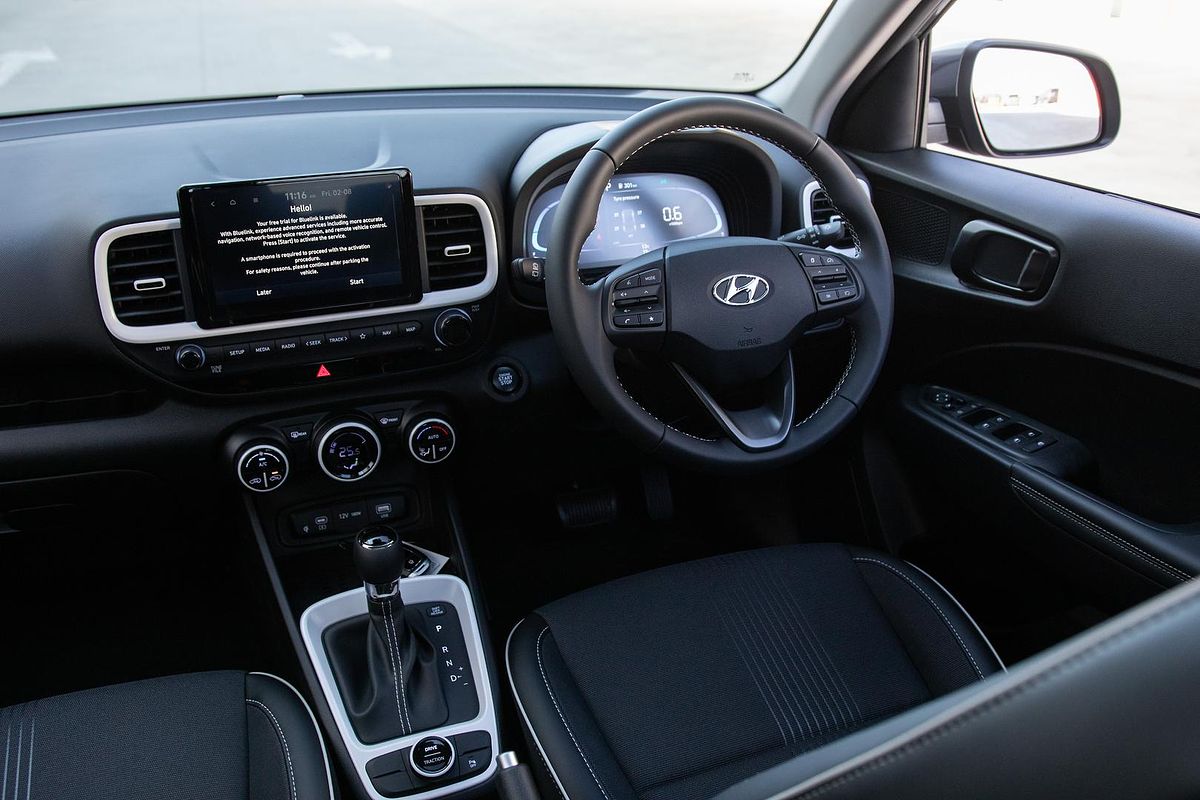 2024 Hyundai Venue Elite QX.V5