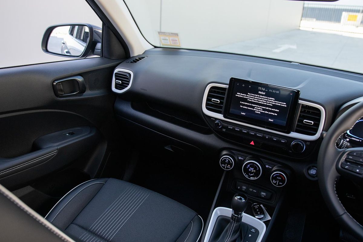 2024 Hyundai Venue Elite QX.V5