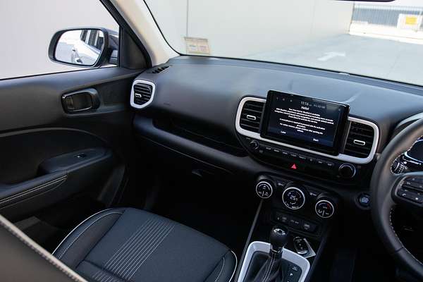 2024 Hyundai Venue Elite QX.V5