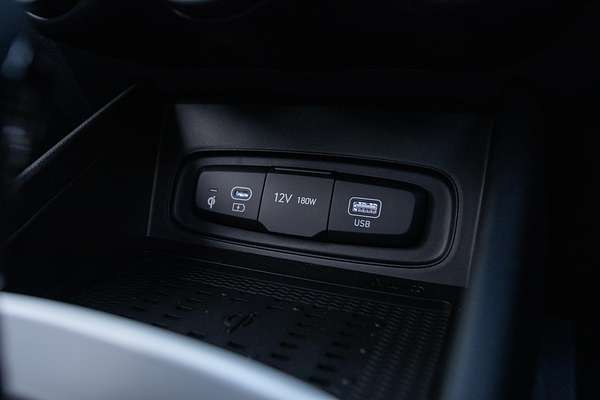 2024 Hyundai Venue Elite QX.V5