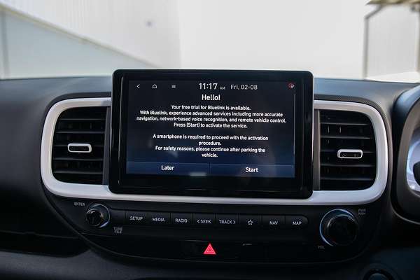 2024 Hyundai Venue Elite QX.V5