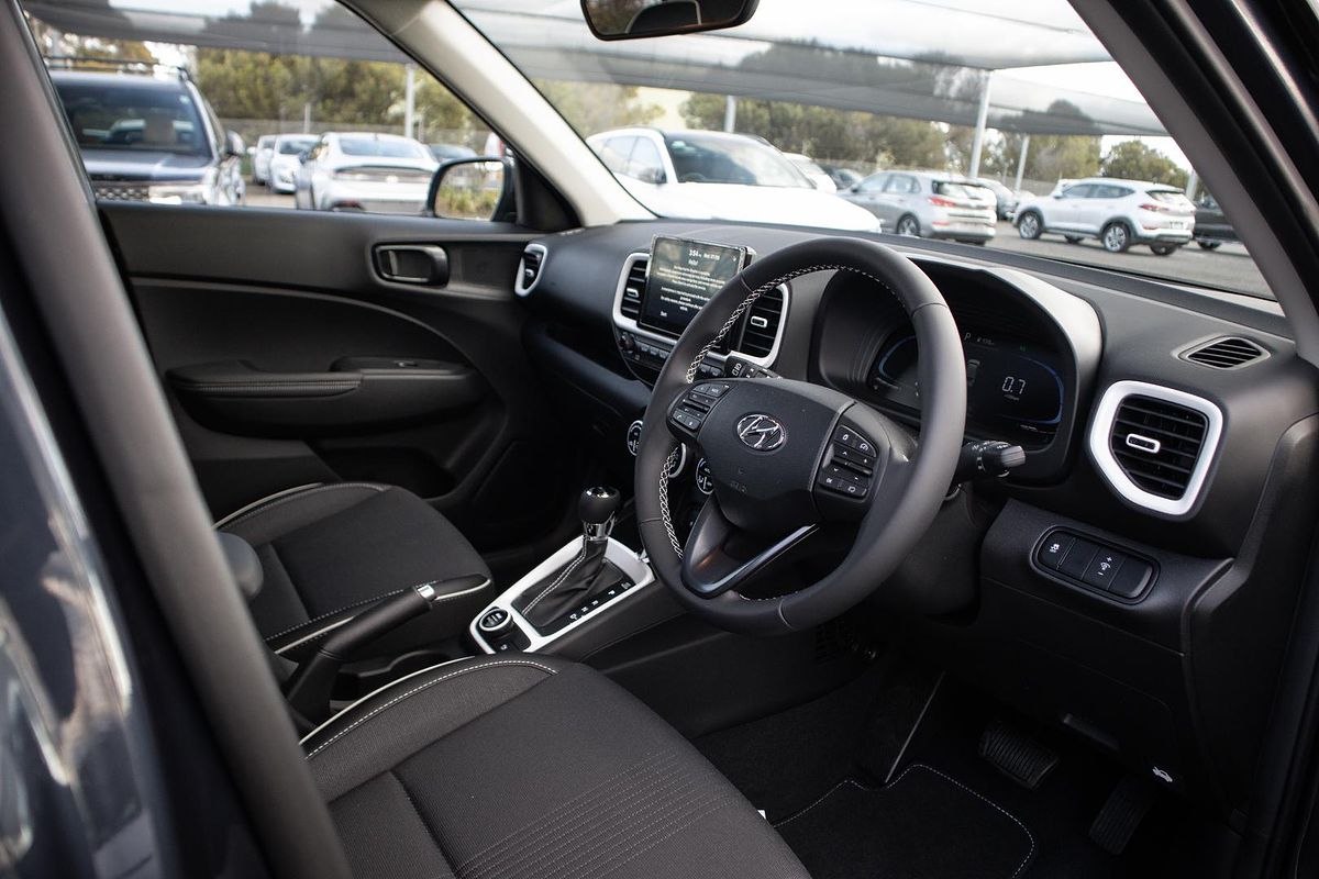2024 Hyundai Venue Elite QX.V5