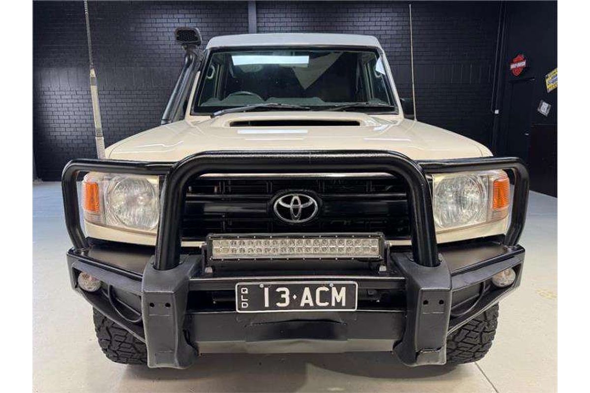 2009 Toyota Landcruiser Workmate Troopcarrier VDJ78R
