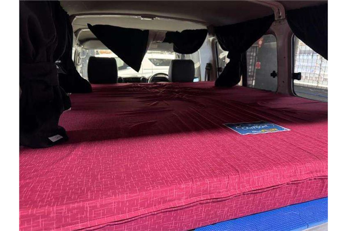 2009 Toyota Landcruiser Workmate Troopcarrier VDJ78R