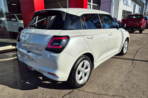 2024 Suzuki Swift Hybrid Plus UZ