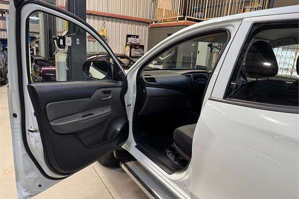2016 Mitsubishi Triton GLX MQ 4X4