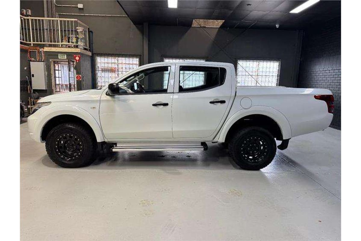 2016 Mitsubishi Triton GLX MQ 4X4