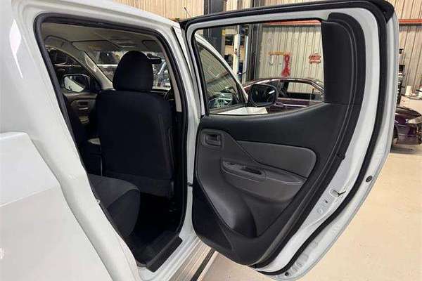 2016 Mitsubishi Triton GLX MQ 4X4