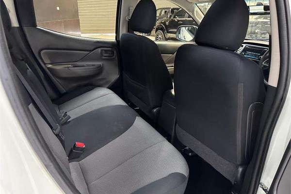 2016 Mitsubishi Triton GLX MQ 4X4