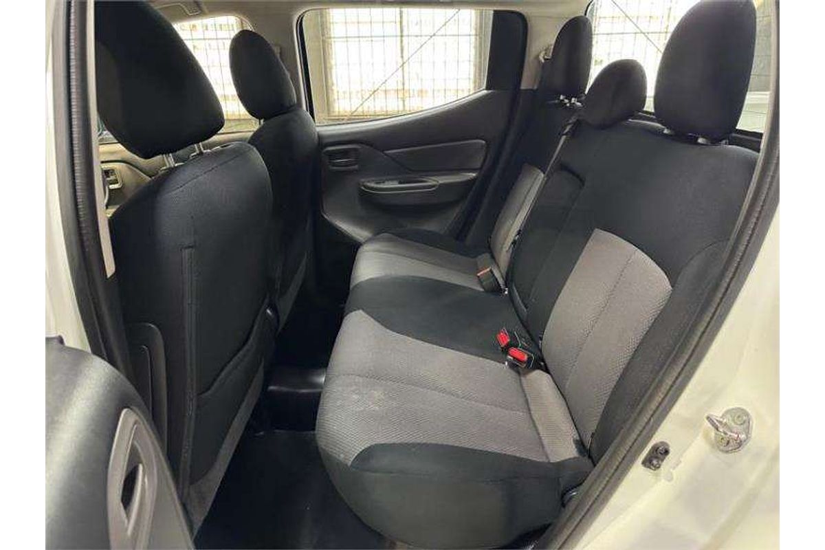 2016 Mitsubishi Triton GLX MQ 4X4