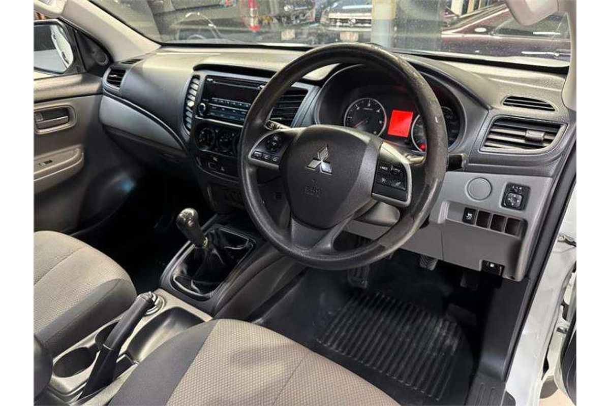 2016 Mitsubishi Triton GLX MQ 4X4