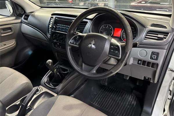 2016 Mitsubishi Triton GLX MQ 4X4
